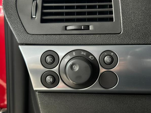 Opel Astra H Рестайлинг с пробегом 2010 года, цена 650 000 рублей, 141700 км, хэтчбек, Автокод Объявления