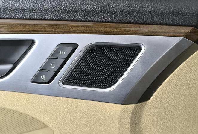 Hyundai Genesis II с пробегом 2015 года, цена 1 850 000 рублей, 163395 км, седан, Автокод Объявления