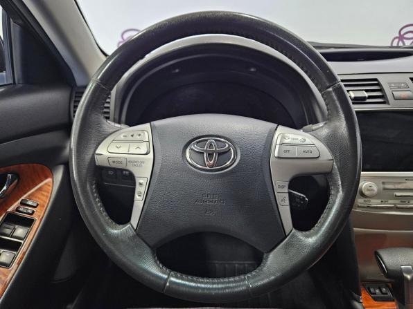Toyota Camry VI (XV40) Рестайлинг с пробегом 2010 года, цена 1 037 000 рублей, 241416 км, седан, Автокод Объявления