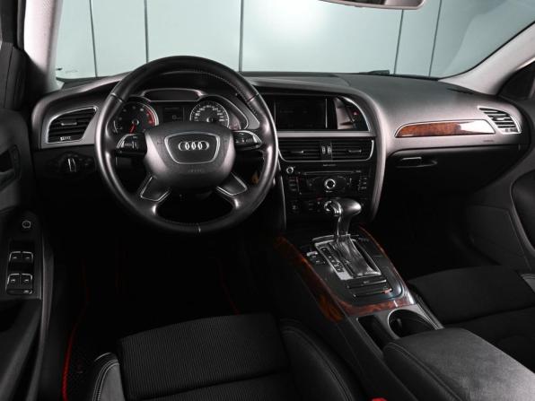 Audi A4 IV (B8) Рестайлинг с пробегом 2012 года, цена 1 160 000 рублей, 273379 км, седан, Автокод Объявления