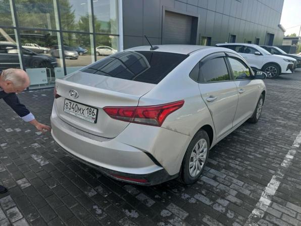 Hyundai Solaris II Рестайлинг с пробегом 2020 года, цена 1 350 000 рублей, 100000 км, седан, Автокод Объявления