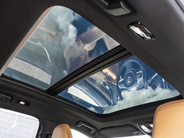 Volvo S90 II Рестайлинг с пробегом 2021 года, цена 4 900 000 рублей, 43326 км, седан, Автокод Объявления