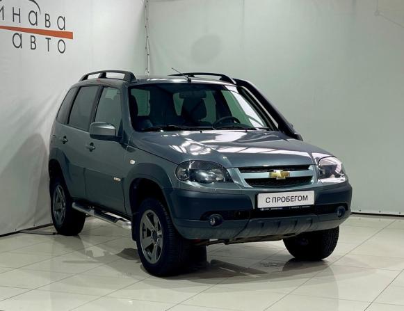 Chevrolet Niva I Рестайлинг с пробегом 2017 года, цена 700 000 рублей, 104000 км, внедорожник, Автокод Объявления