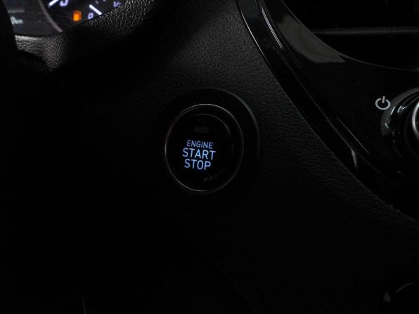 Solaris HS с пробегом 2024 года, цена 2 099 000 рублей, 42710 км, седан, Автокод Объявления