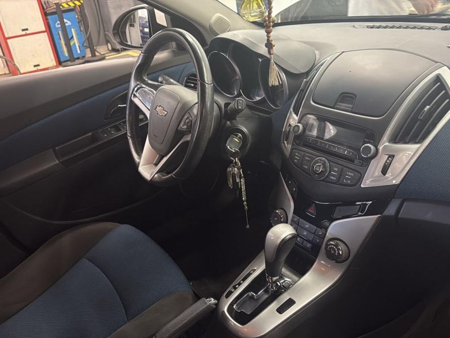 Chevrolet Cruze I Рестайлинг Санкт-Петербург  - изображение 6