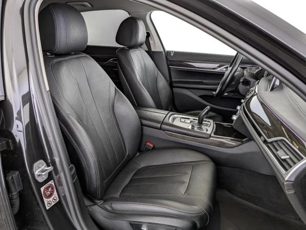 BMW 7 серии VI (G11/G12) с пробегом 2016 года, цена 2 998 000 рублей, 112153 км, седан, Автокод Объявления