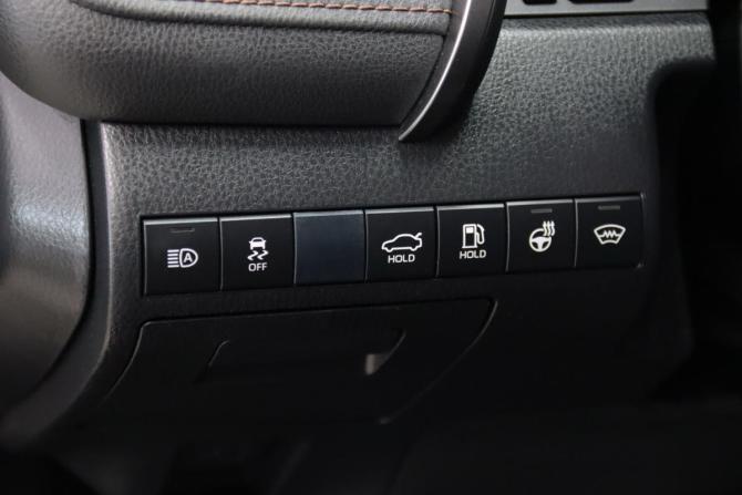 Toyota Camry VIII (XV70) с пробегом 2019 года, цена 2 835 350 рублей, 121015 км, седан, Автокод Объявления