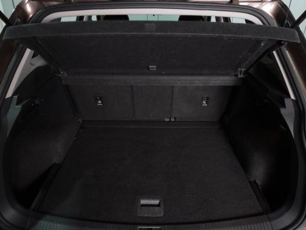 Volkswagen Tiguan II с пробегом 2019 года, цена 1 819 000 рублей, 220022 км, внедорожник, Автокод Объявления