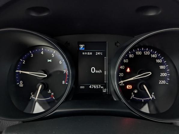 Toyota C-HR I Рестайлинг с пробегом 2021 года, цена 2 649 000 рублей, 47653 км, внедорожник, Автокод Объявления