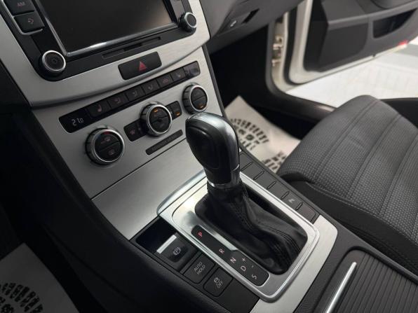 Volkswagen Passat CC I Рестайлинг с пробегом 2013 года, цена 1 350 000 рублей, 239045 км, седан, Автокод Объявления