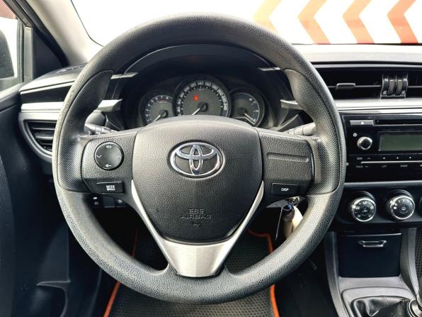 Toyota Corolla XI (E160 E170 E180) с пробегом 2014 года, цена 1 110 000 рублей, 219684 км, седан, Автокод Объявления