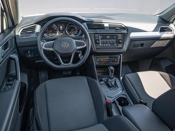 Volkswagen Tiguan II Рестайлинг с пробегом 2022 года, цена 2 978 000 рублей, 64975 км, внедорожник, Автокод Объявления
