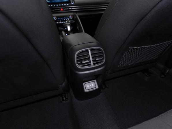 Hyundai Elantra VII (CN7) Рестайлинг с пробегом 2024 года, цена 3 050 000 рублей, 10139 км, седан, Автокод Объявления