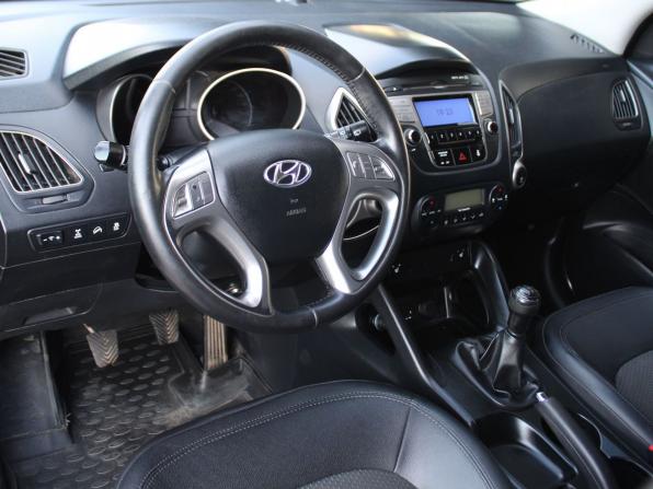 Hyundai ix35 I с пробегом 2010 года, цена 989 000 рублей, 208411 км, внедорожник, Автокод Объявления