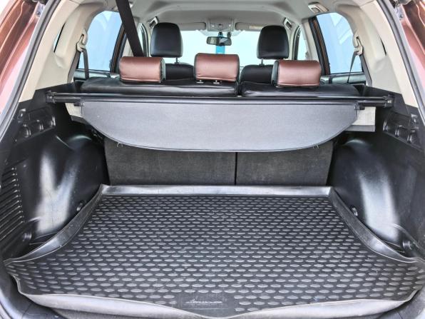 Toyota RAV4 IV (XA40) Рестайлинг с пробегом 2017 года, цена 2 250 000 рублей, 107000 км, внедорожник, Автокод Объявления