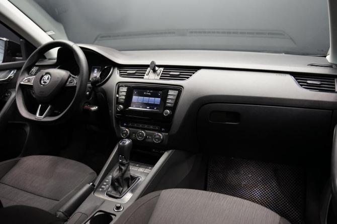 Skoda Octavia III (A7) с пробегом 2016 года, цена 1 790 000 рублей, 159000 км, лифтбек, Автокод Объявления
