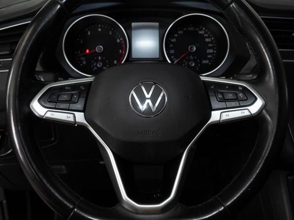Volkswagen Tiguan II Рестайлинг с пробегом 2021 года, цена 2 833 000 рублей, 123100 км, внедорожник, Автокод Объявления