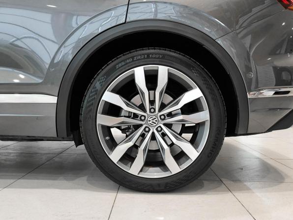 Volkswagen Touareg III с пробегом 2020 года, цена 5 257 000 рублей, 87080 км, внедорожник, Автокод Объявления