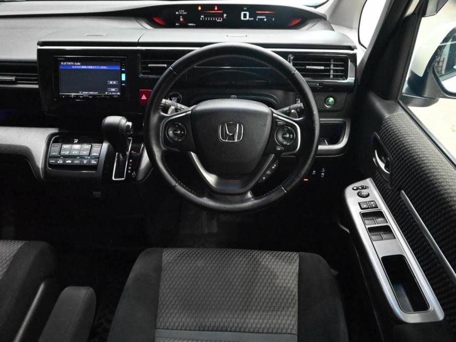 Honda Stepwgn V Екатеринбург  - изображение 12