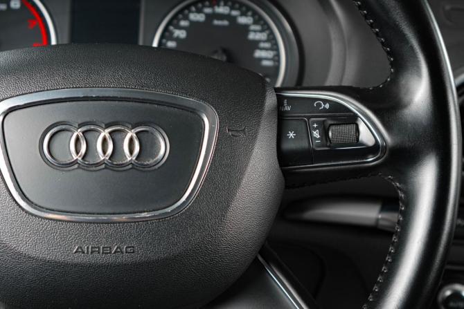 Audi A3 III (8V) с пробегом 2013 года, цена 1 049 000 рублей, 288040 км, хэтчбек, Автокод Объявления