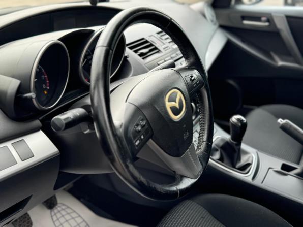 Mazda 3 II (BL) Рестайлинг с пробегом 2011 года, цена 799 000 рублей, 207070 км, седан, Автокод Объявления