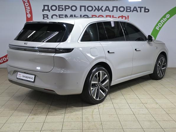 Li Auto (Lixiang) L6 I с пробегом 2024 года, цена 5 740 000 рублей, 52676 км, внедорожник, Автокод Объявления