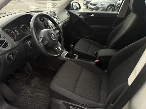 Volkswagen Tiguan I Рестайлинг с пробегом 2011 года, цена 915 000 рублей, 234323 км, внедорожник, Автокод Объявления