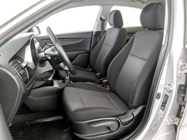 Kia Rio IV Рестайлинг с пробегом 2020 года, цена 1 400 000 рублей, 97989 км, седан, Автокод Объявления