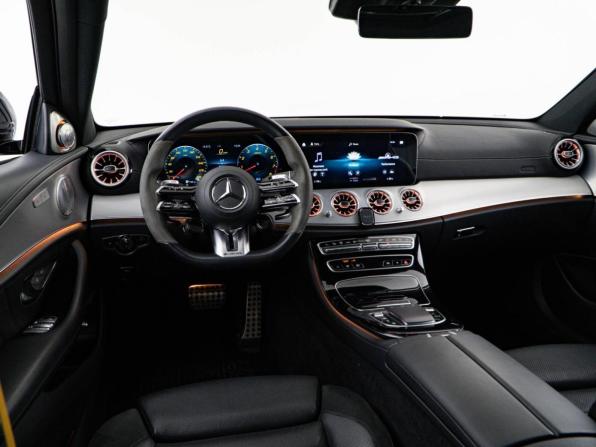 Mercedes-Benz E-Класс AMG V (W213) Рестайлинг с пробегом 2020 года, цена 7 095 055 рублей, 55576 км, седан, Автокод Объявления