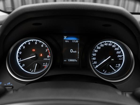 Toyota Camry VIII (XV70) Рестайлинг с пробегом 2021 года, цена 2 650 000 рублей, 139505 км, седан, Автокод Объявления