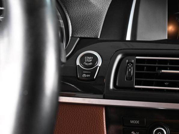 BMW 5 серии VI (F10/F11/F07) Рестайлинг с пробегом 2013 года, цена 1 929 000 рублей, 193066 км, седан, Автокод Объявления