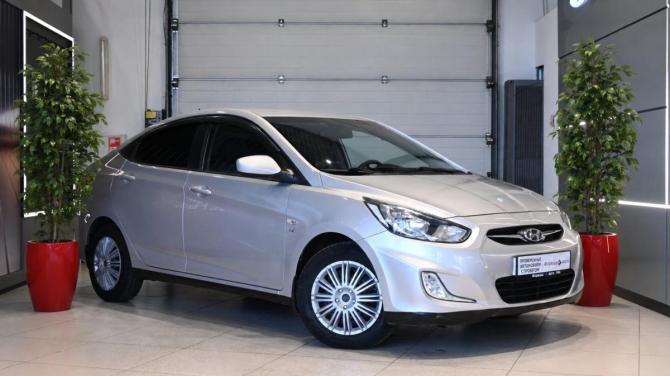 Hyundai Solaris I с пробегом 2012 года, цена 845 000 рублей, 150000 км, седан, Автокод Объявления