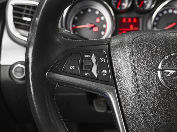 Opel Mokka I с пробегом 2014 года, цена 1 194 000 рублей, 140506 км, внедорожник, Автокод Объявления