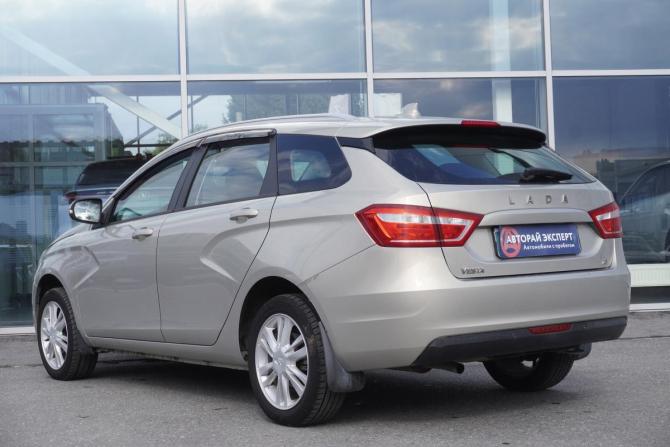 Lada (ВАЗ) Vesta I с пробегом 2018 года, цена 1 108 000 рублей, 88500 км, универсал, Автокод Объявления