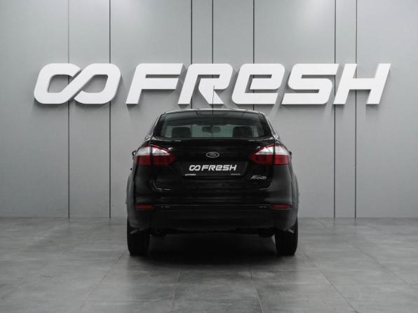 Ford Fiesta Mk6 Рестайлинг с пробегом 2015 года, цена 774 000 рублей, 140103 км, седан, Автокод Объявления