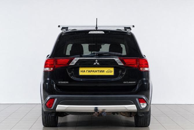 Mitsubishi Outlander III Рестайлинг 2 с пробегом 2016 года, цена 1 659 000 рублей, 214000 км, внедорожник, Автокод Объявления