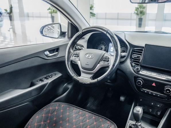 Hyundai Solaris II Рестайлинг с пробегом 2020 года, цена 1 546 000 рублей, 78804 км, седан, Автокод Объявления