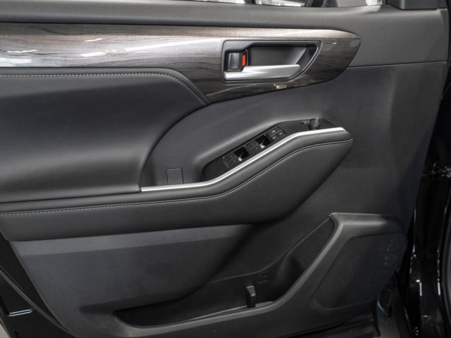 Toyota Highlander IV (XU70) Москва  - изображение 17