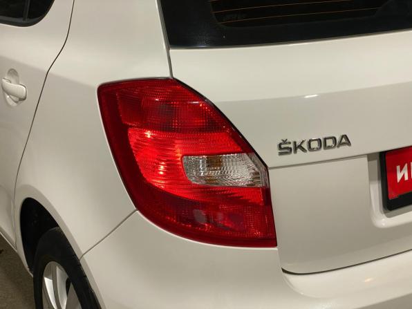 Skoda Fabia II Рестайлинг с пробегом 2013 года, цена 849 000 рублей, 70893 км, хэтчбек, Автокод Объявления