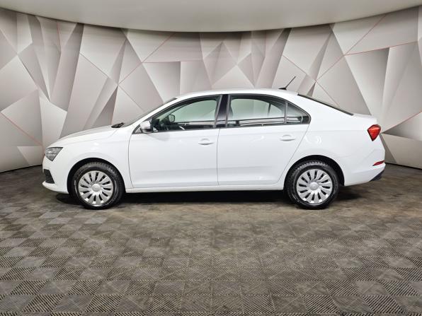 Skoda Rapid II с пробегом 2022 года, цена 1 699 000 рублей, 102068 км, лифтбек, Автокод Объявления