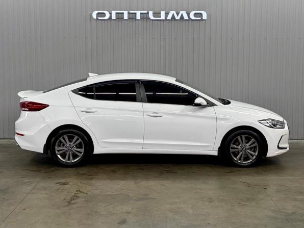 Hyundai Elantra VI (AD) с пробегом 2017 года, цена 1 297 000 рублей, 174986 км, седан, Автокод Объявления