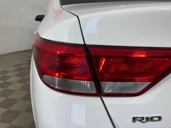 Kia Rio IV с пробегом 2017 года, цена 1 360 000 рублей, 83858 км, седан, Автокод Объявления
