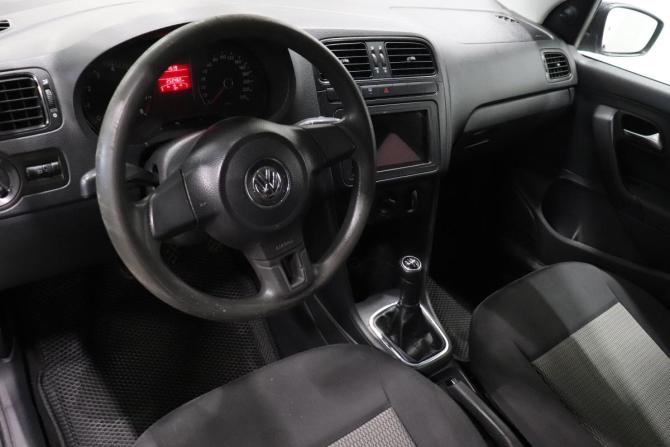 Volkswagen Polo V с пробегом 2010 года, цена 398 000 рублей, 252452 км, седан, Автокод Объявления