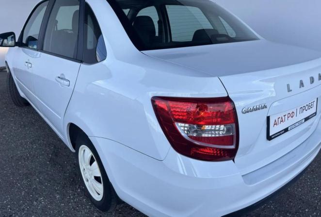 Lada (ВАЗ) Granta I Рестайлинг с пробегом 2022 года, цена 680 000 рублей, 31394 км, седан, Автокод Объявления