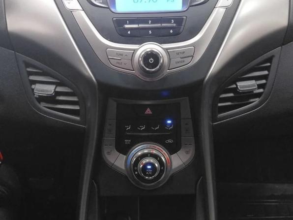 Hyundai Elantra V (MD) с пробегом 2013 года, цена 925 000 рублей, 234000 км, седан, Автокод Объявления