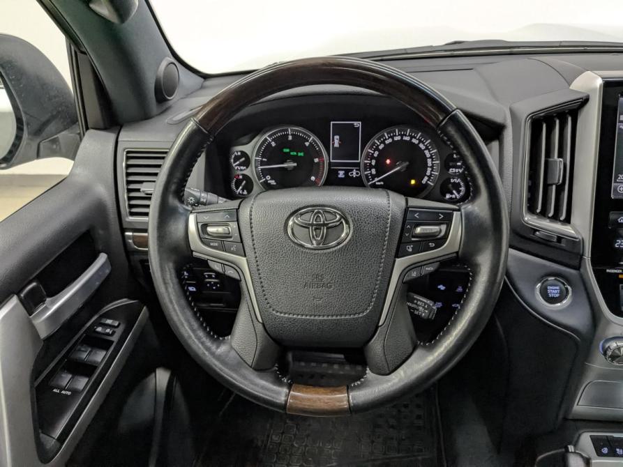 Toyota Land Cruiser 200 Series Рестайлинг 2 Москва  - изображение 21