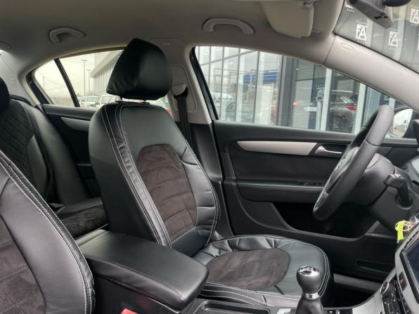 Volkswagen Passat B7 с пробегом 2011 года, цена 815 000 рублей, 202568 км, седан, Автокод Объявления