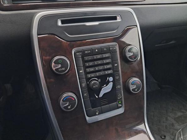 Volvo XC70 II Рестайлинг с пробегом 2014 года, цена 1 878 000 рублей, 157073 км, универсал, Автокод Объявления