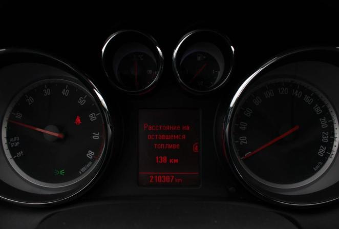 Opel Astra J Рестайлинг с пробегом 2011 года, цена 799 000 рублей, 210300 км, хэтчбек, Автокод Объявления