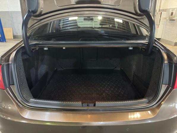 Volkswagen Jetta VI с пробегом 2013 года, цена 799 000 рублей, 238000 км, седан, Автокод Объявления